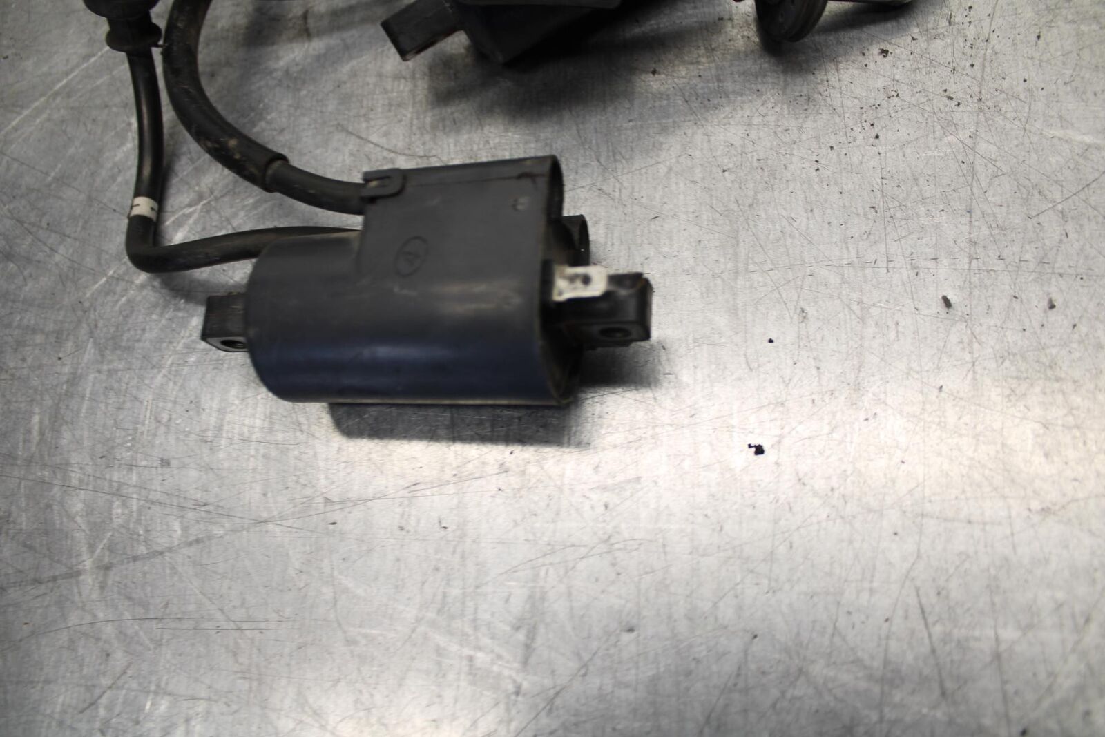 1995 Suzuki RF600R IGNITION COILS COIL SPARK PLUG CAPS BB615