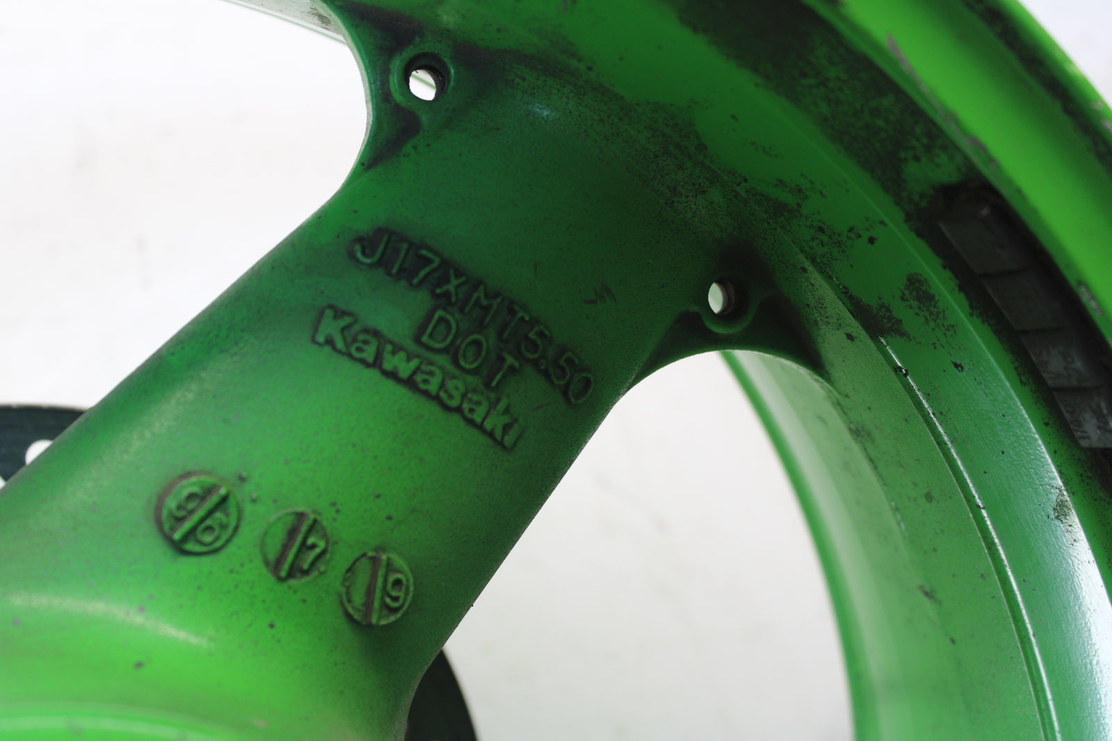 96-03 KAWASAKI NINJA ZX9R REAR WHEEL BACK RIM BB05