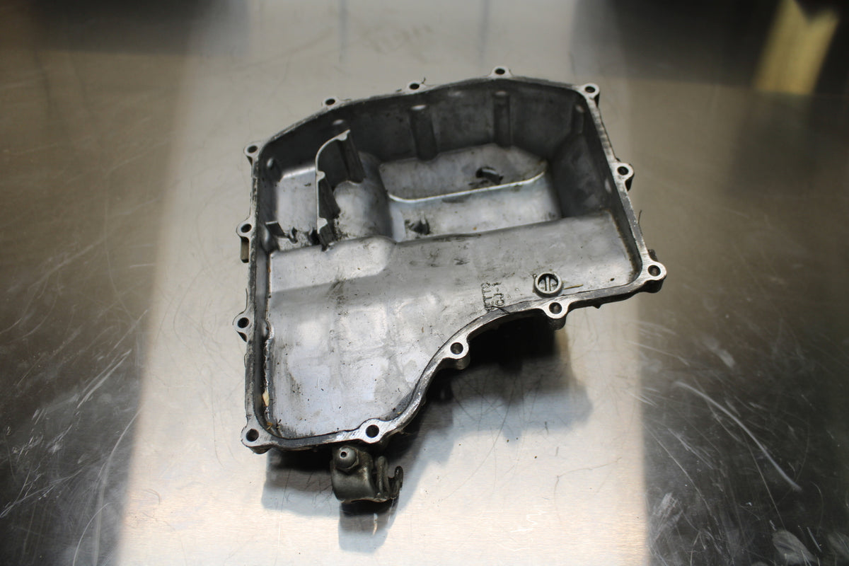 02-03 HONDA CBR900RR 954 ENGINE MOTOR BOTTOM OIL PAN COVER BB497