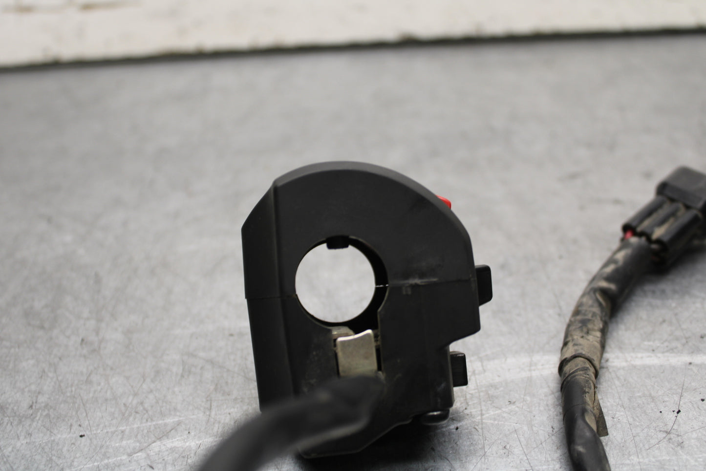 16 KAWASAKI NINJA ZX10R RIGHT HANDLE KILL OFF START SWITCH SWITCHES BB650