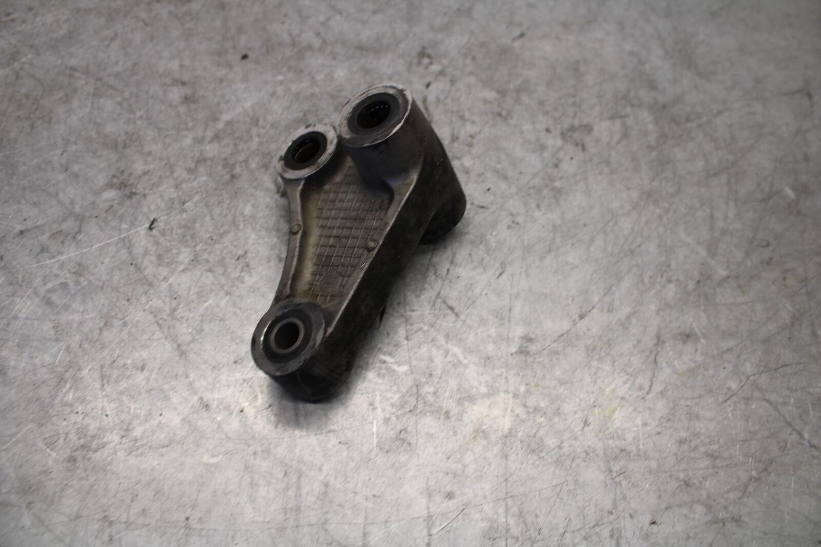 08-16 YAMAHA YZF R6 REAR DOGBONE SHOCK LINKAGE LINK BB431