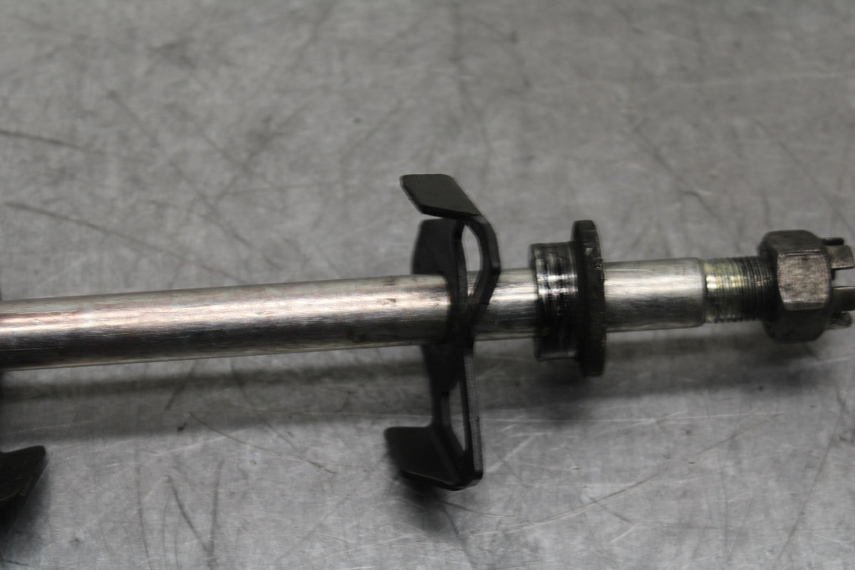 19-22 KAWASAKI Z400 REAR AXLE BACK WHEEL RIM PIVOT BOLT AXEL BB738
