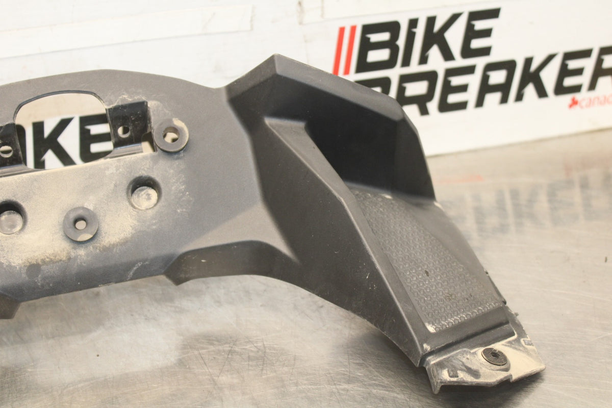 24-25 KAWASAKI NINJA 500 EX500J ABS FRONT CENTER FAIRING & USB-C CHARGER BB934