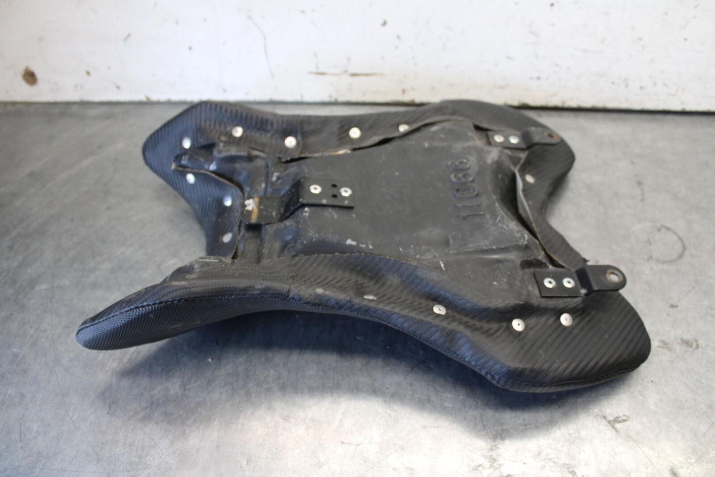 07-08 YAMAHA YZF R1 AFTERMARKET SADDLEMEN CARBON FIBER FRONT SEAT BB675