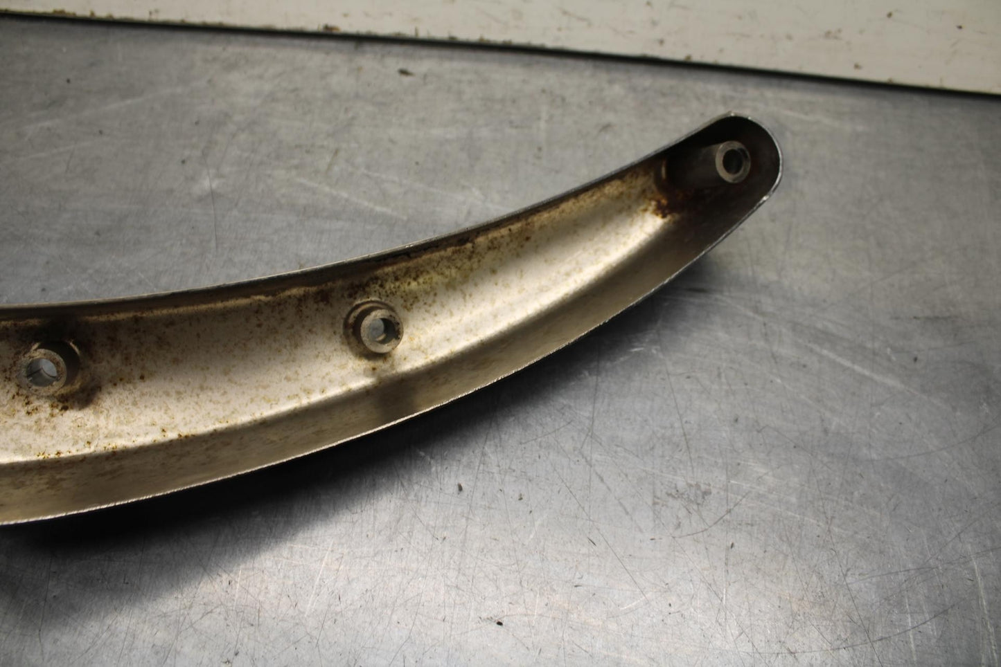 03-08 KAWASAKI VULCAN 1600 REAR BACK FENDER SUPPORT FRAME SUBFRAME BB616