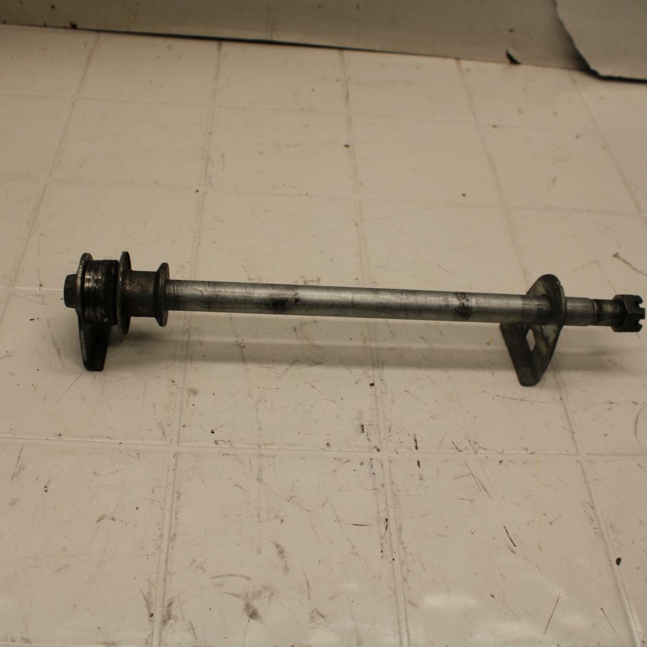 04-05 SUZUKI KATANA 600 REAR AXLE BACK WHEEL RIM PIVOT BOLT AXEL BB09
