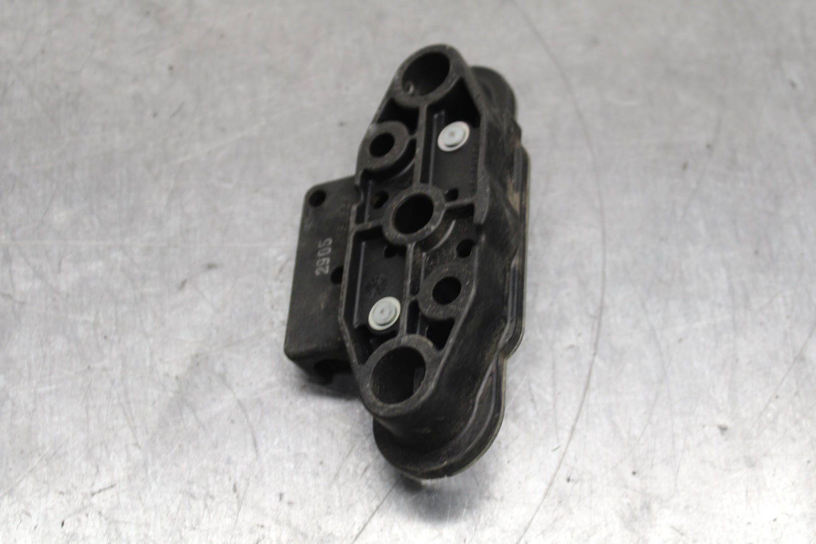 12-13 KAWASAKI Z1000 REAR PASSENGER SEAT LATCH LOCK ASSEMBLY BB743