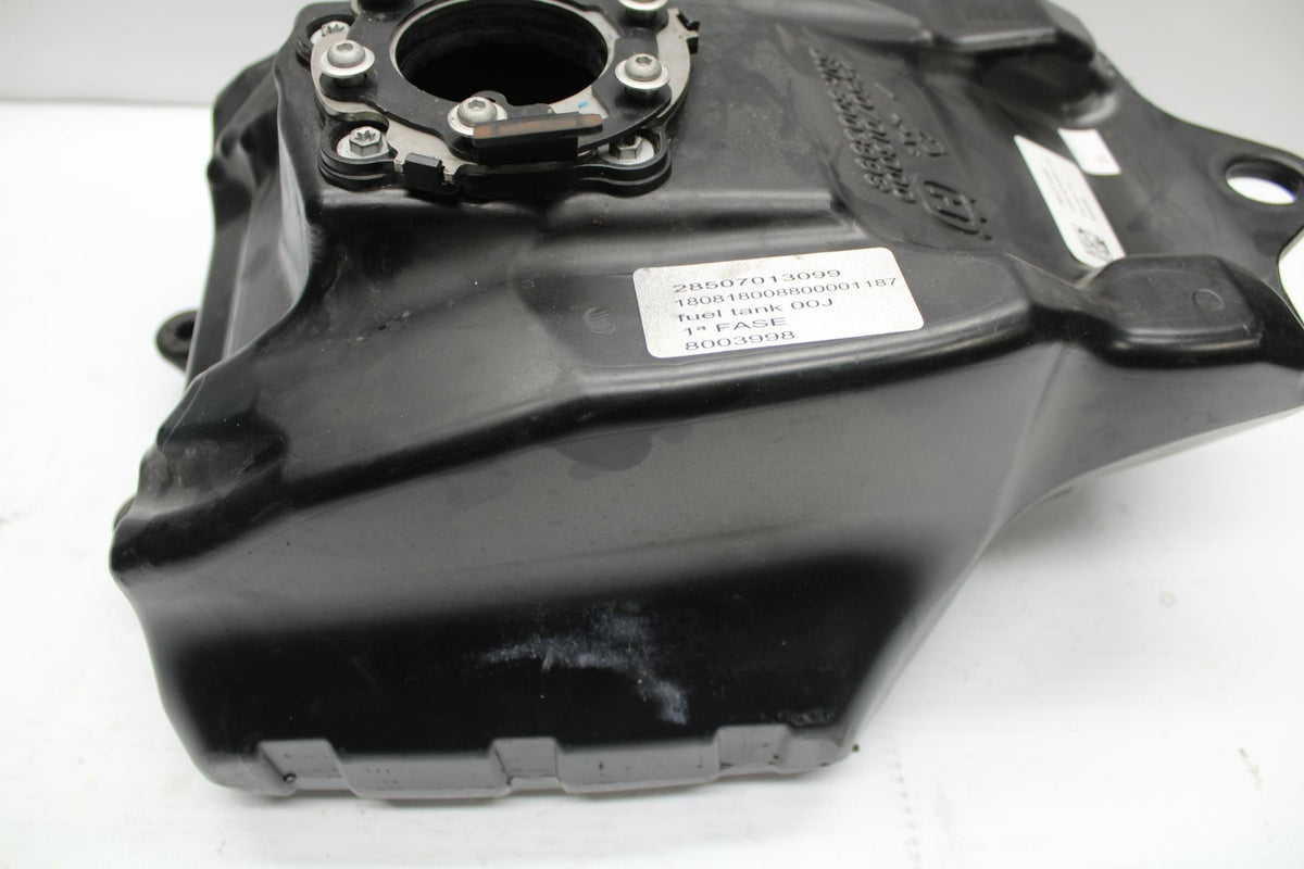 18-20 HUSQVARNA VITPILEN 401 GAS TANK FUEL CELL PETROL RESERVOIR BB248