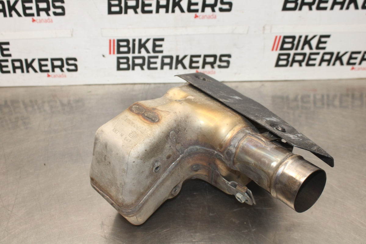24-25 KAWASAKI NINJA ZX6R EXHAUST MIDPIPE MID CAT MIDDLE PIPE BB939
