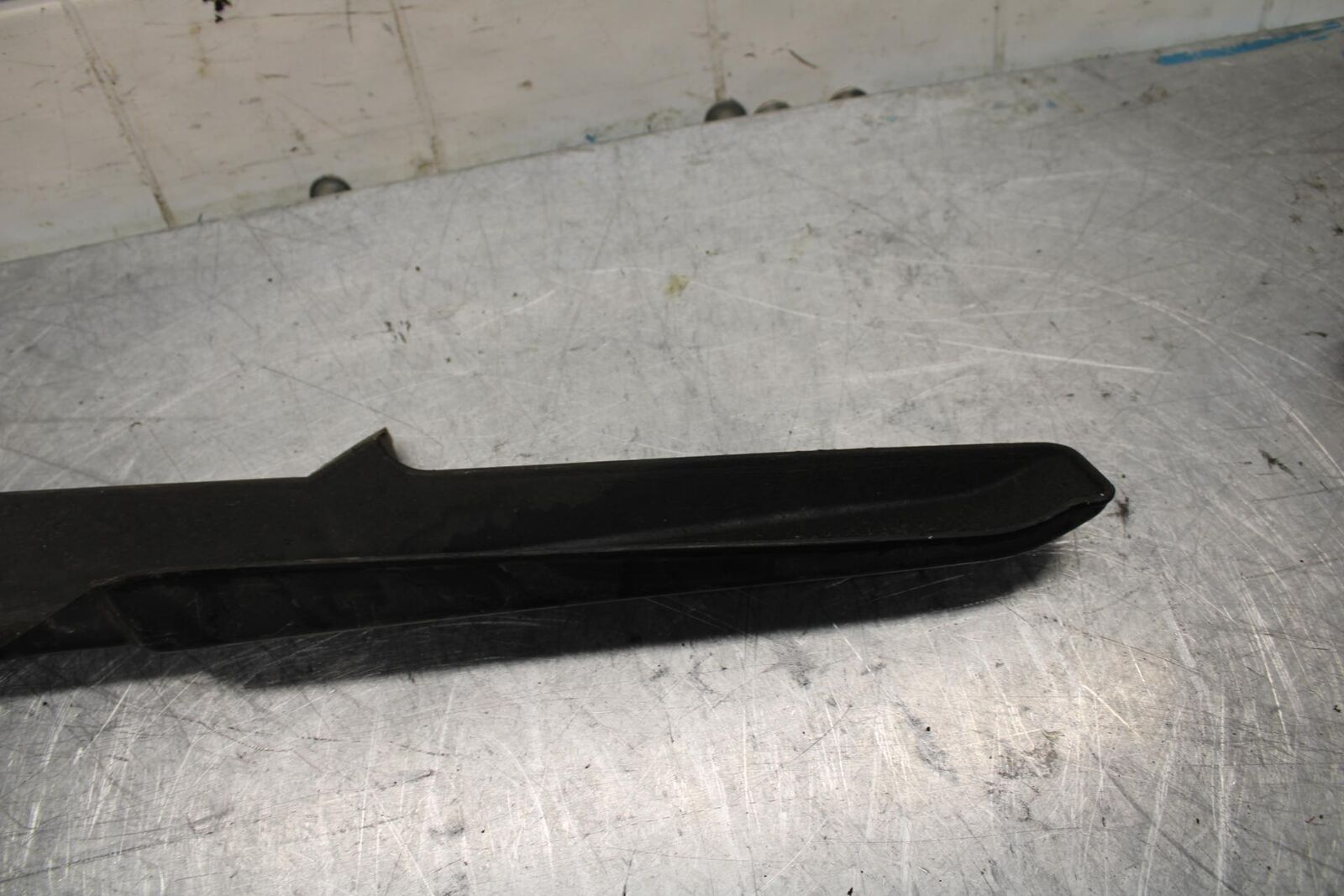 05-06 HONDA CBR600RR REAR BACK DRIVE CHAIN GUARD COVER SHIELD BB444