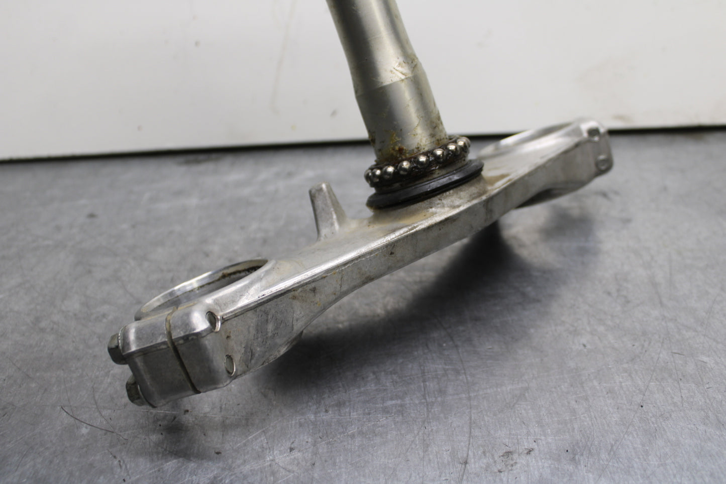 00-05 KAWASAKI NINJA ZX12R FRONT FORKS CLAMP LOWER TRIPLE TREE STEM BB121