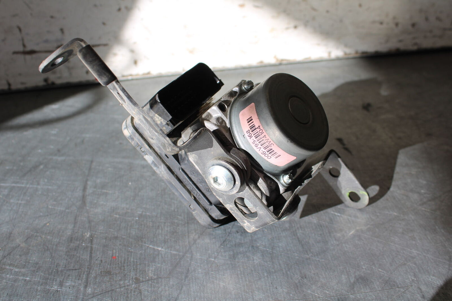 19-22 KAWASAKI Z400 ABS PUMP UNIT MODULE BB708