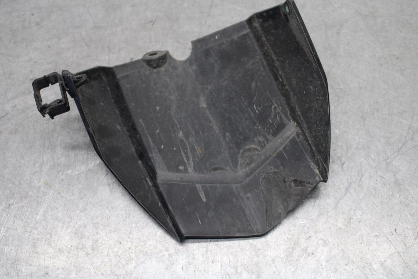 16-21 YAMAHA XSR900 REAR BACK WHEEL TIRE HUGGER FENDER BB664