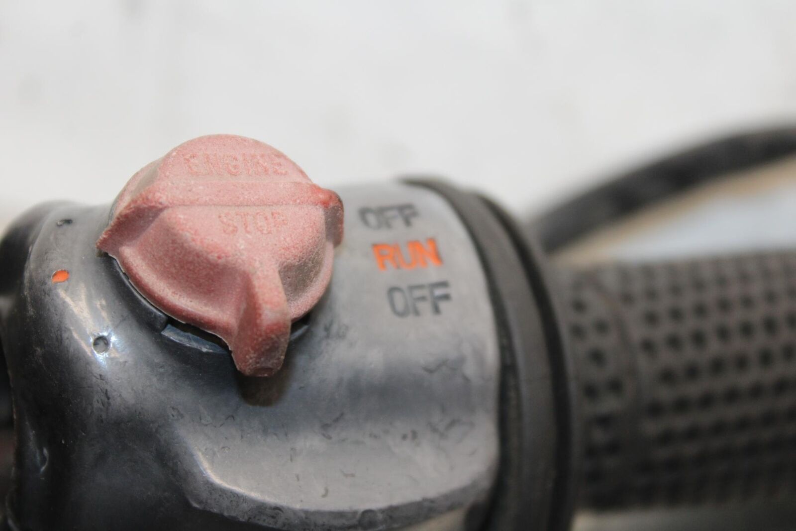 1977 Honda CB550K --- RIGHT CLIP ON HANDLE KILL OFF START SWITCH  BB592