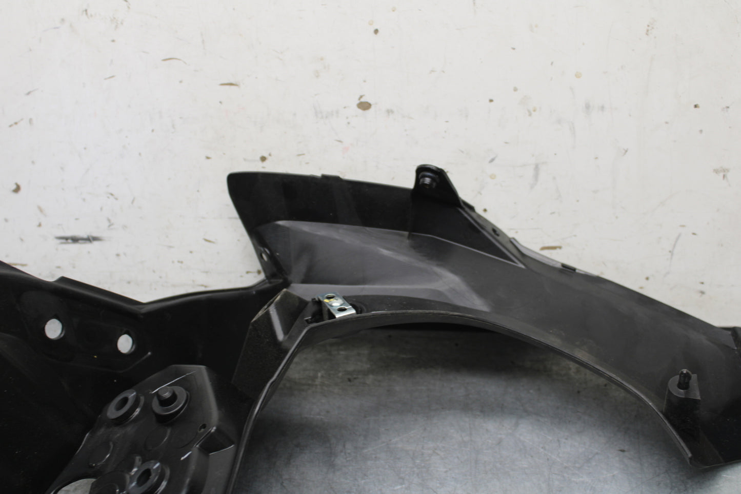 18-23 KAWASAKI NINJA 400 FRONT CENTER COWL FAIRING BB660