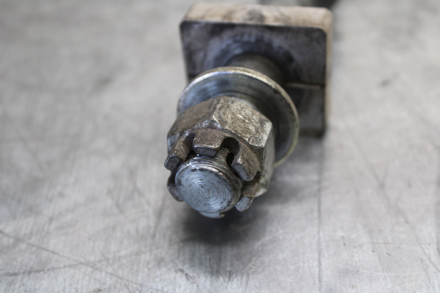 12-17 KAWASAKI ER-6N Z650 REAR AXLE BACK WHEEL RIM PIVOT BOLT AXEL BB709