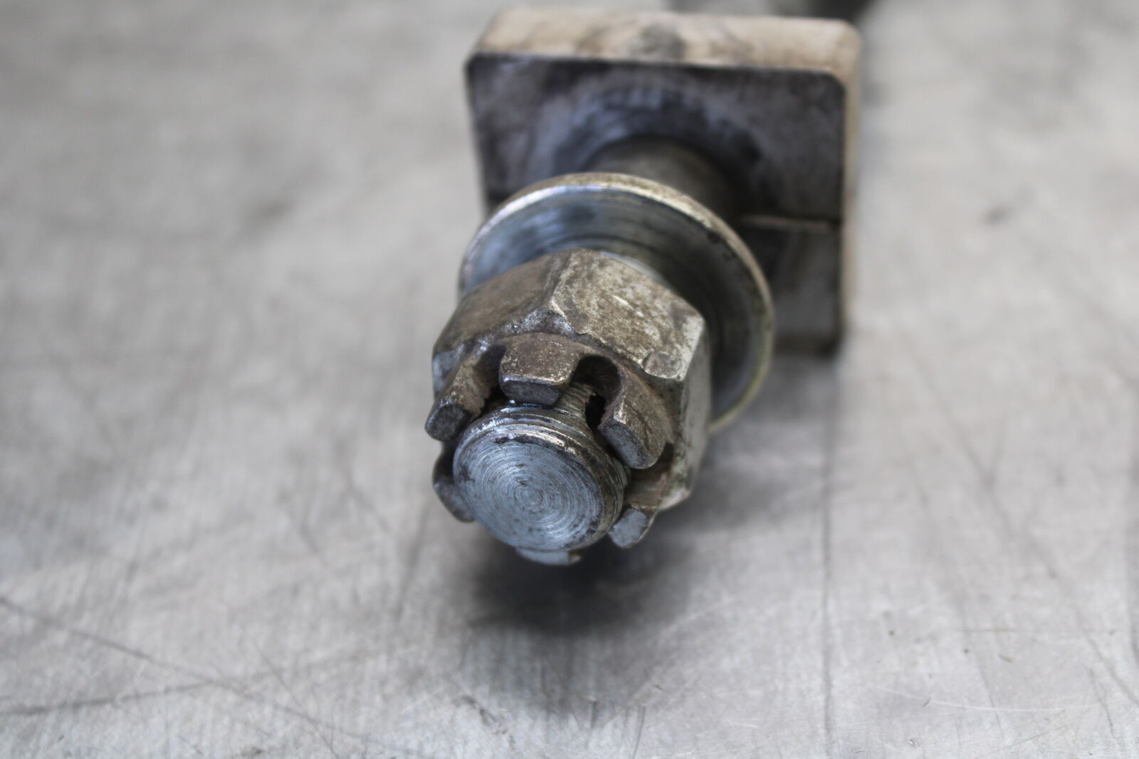 12-17 KAWASAKI ER-6N Z650 REAR AXLE BACK WHEEL RIM PIVOT BOLT AXEL BB709