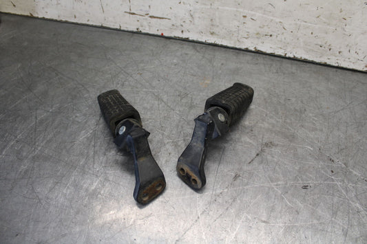 08-18 KAWASAKI KLR650 FRONT FOOT RESTS PEGS STEPS SET PAIR BB707