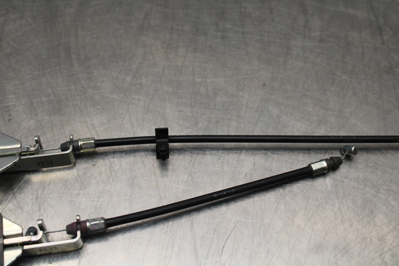 21-23 KAWASAKI NINJA ZX6R REAR PASSENGER SEAT LATCH LOCK ASSEMBLY BB179