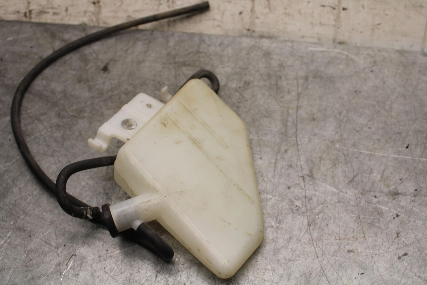 06-07 SUZUKI GSXR600 750 COOLANT WATER TANK RESERVOIR BOTTLE BB543