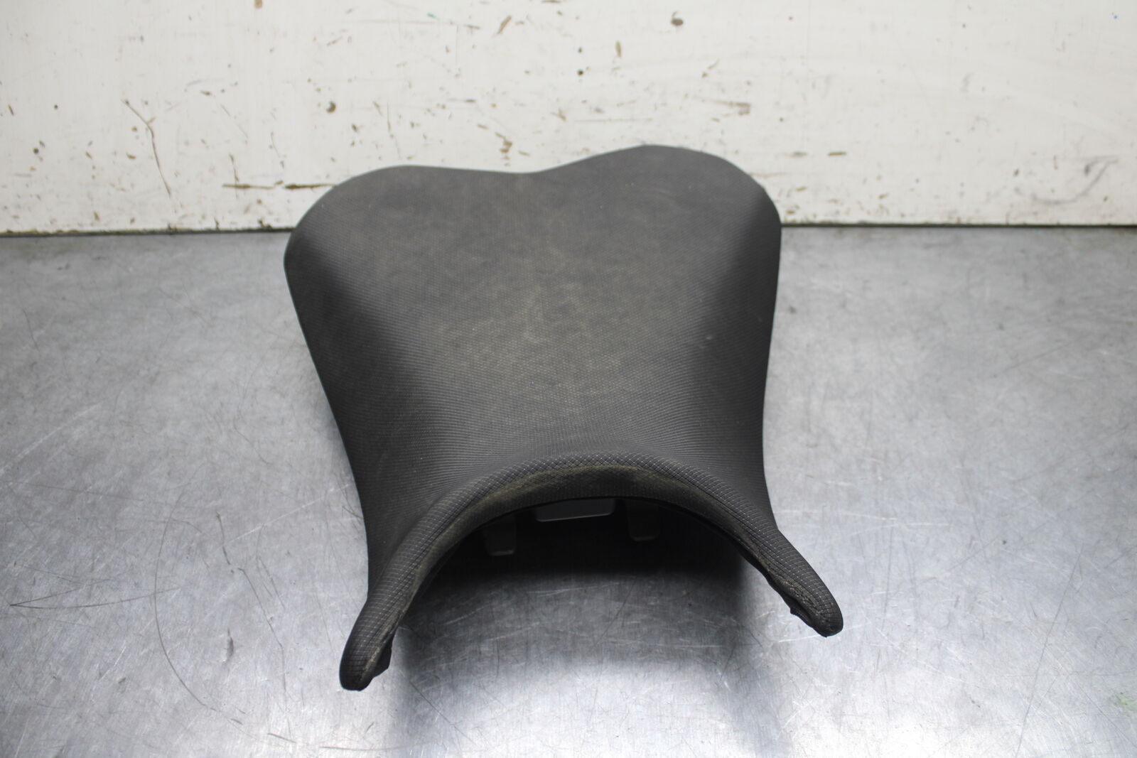 18-23 KAWASAKI NINJA 400 EX400 ABS FRONT DRIVERS SEAT PAD SADDLE PILLION BB747