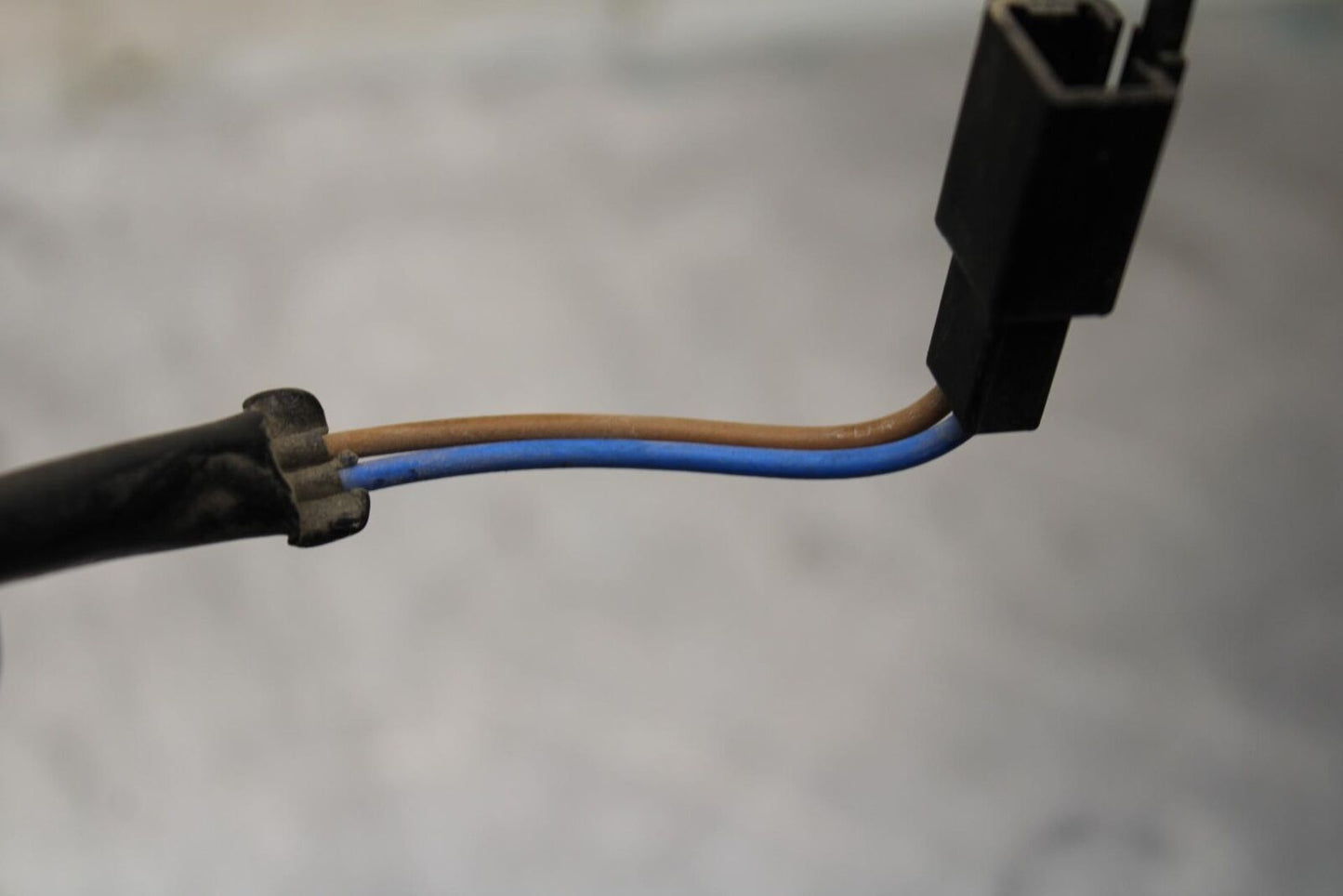 2005 Kawasaki Vulcan 1600 VN1600D Nomad RIGHT FRONT FOOT REST PEG STEP BB556