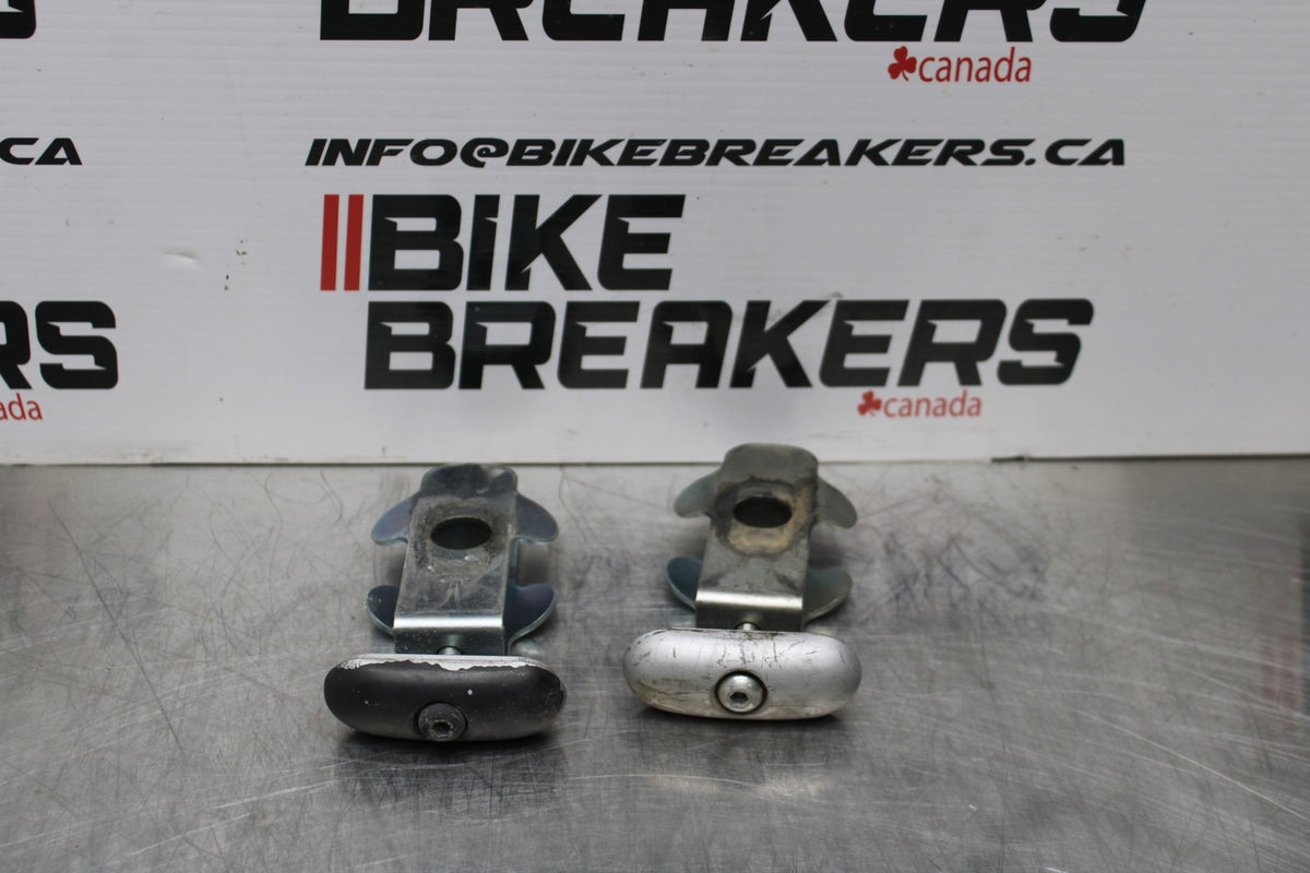 10 SUZUKI SV650 SWINGARM CHAIN TENSIONER ADJUSTMENT BRACKETS  BB181