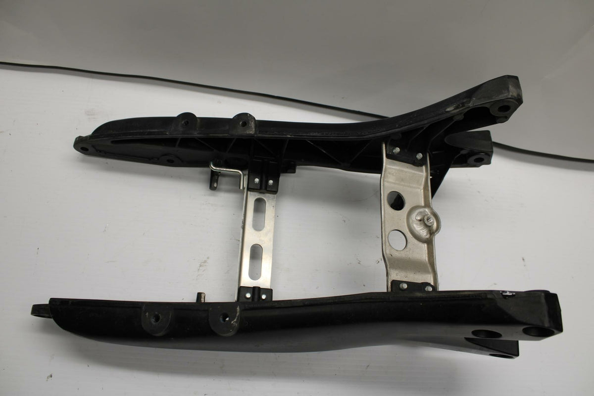 06-07 SUZUKI GSXR600 REAR SUBFRAME BACK SUB FRAME BB243