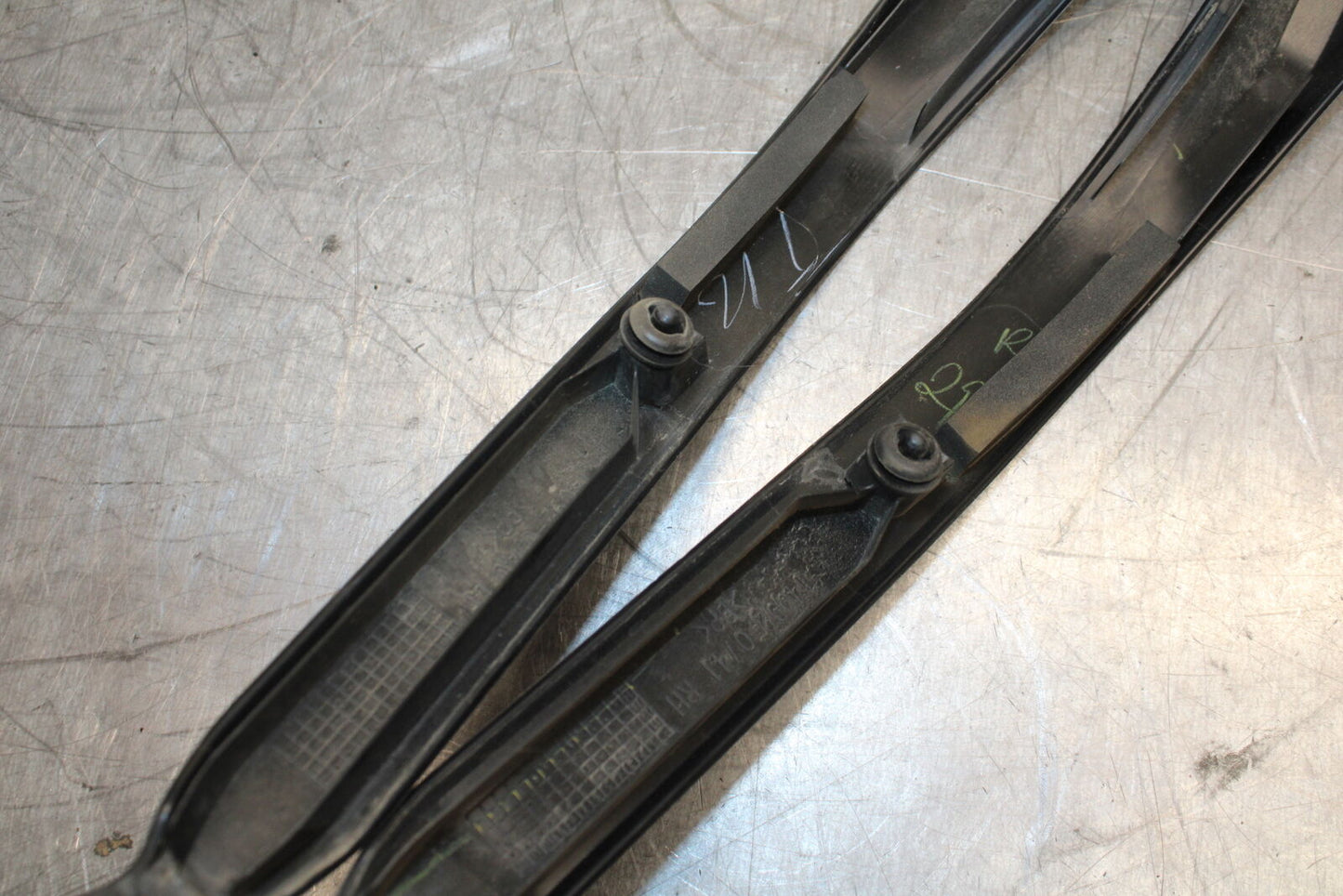 12-17 KAWASAKI ER-6N Z650 RIGHT LEFT GAS FUEL TANK PANELS COVERS TRIM SET  BB709