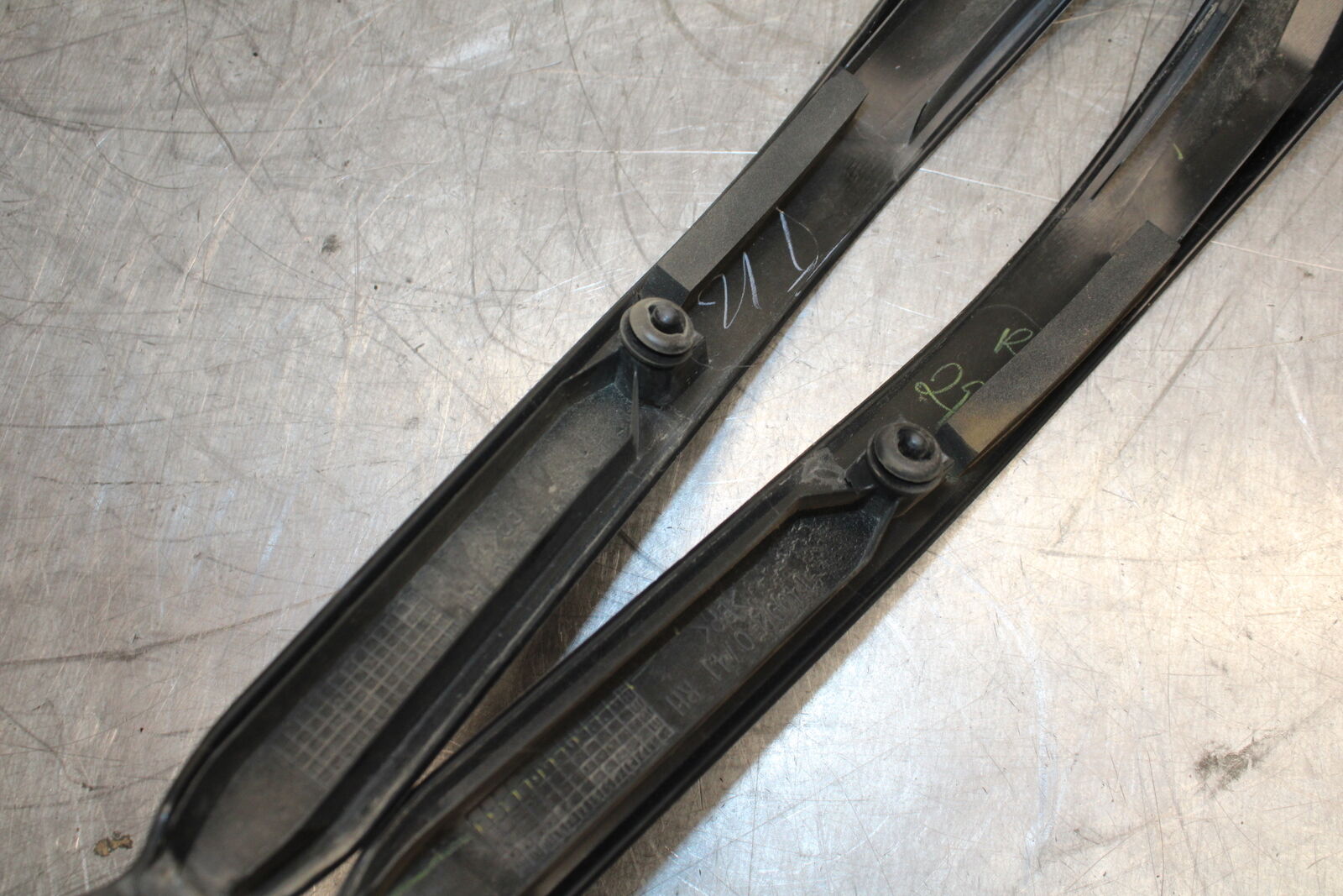 12-17 KAWASAKI ER-6N Z650 RIGHT LEFT GAS FUEL TANK PANELS COVERS TRIM SET  BB709