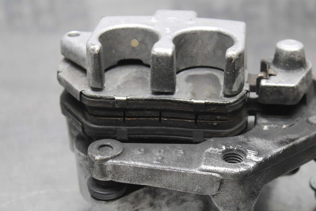 07 HARLEY-DAVIDSON SPORTSTER 1200 CUSTOM XL1200C LEFT FRONT BRAKE CALIPER BB833