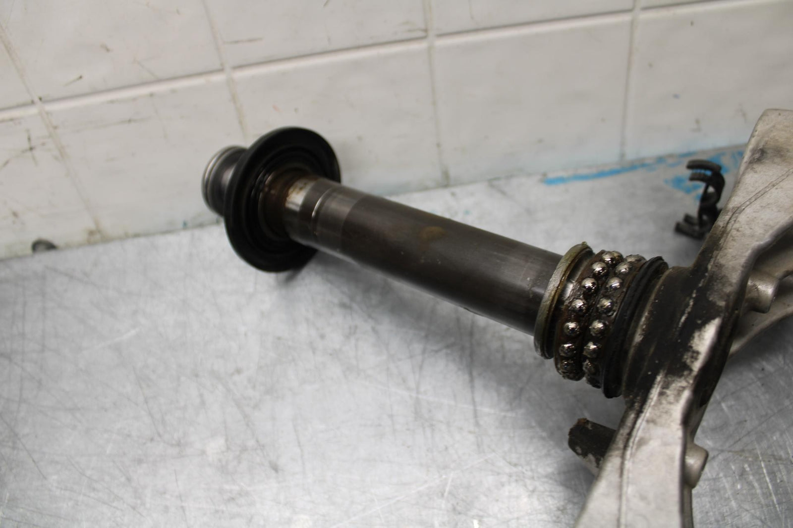 07-08 KAWASAKI CONCOURS 1400 ABS FRONT FORKS CLAMP LOWER TRIPLE TREE STEM BB449