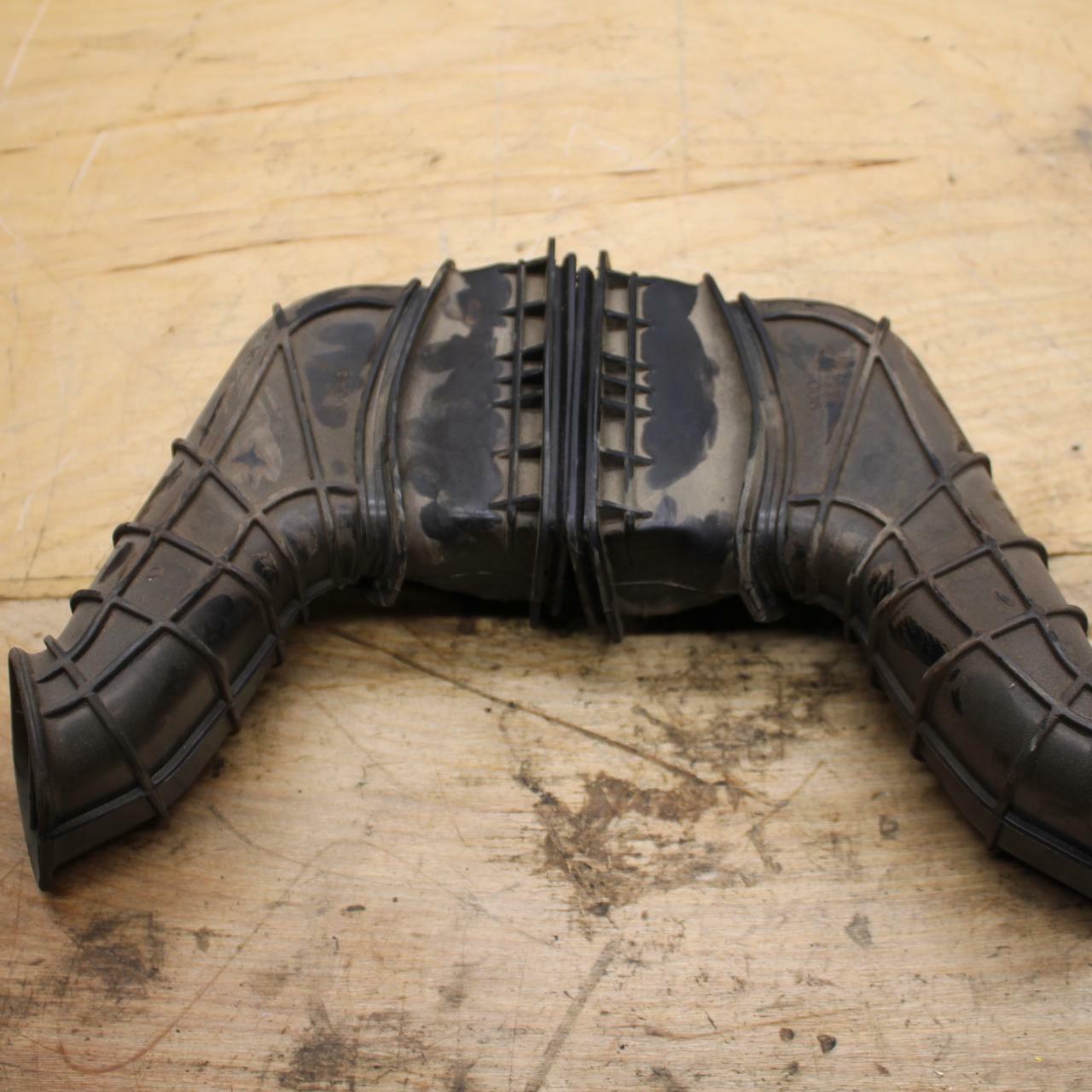 04-05 KAWASAKI NINJA ZX10R RIGHT LEFT AIR INTAKE DUCTS BB322