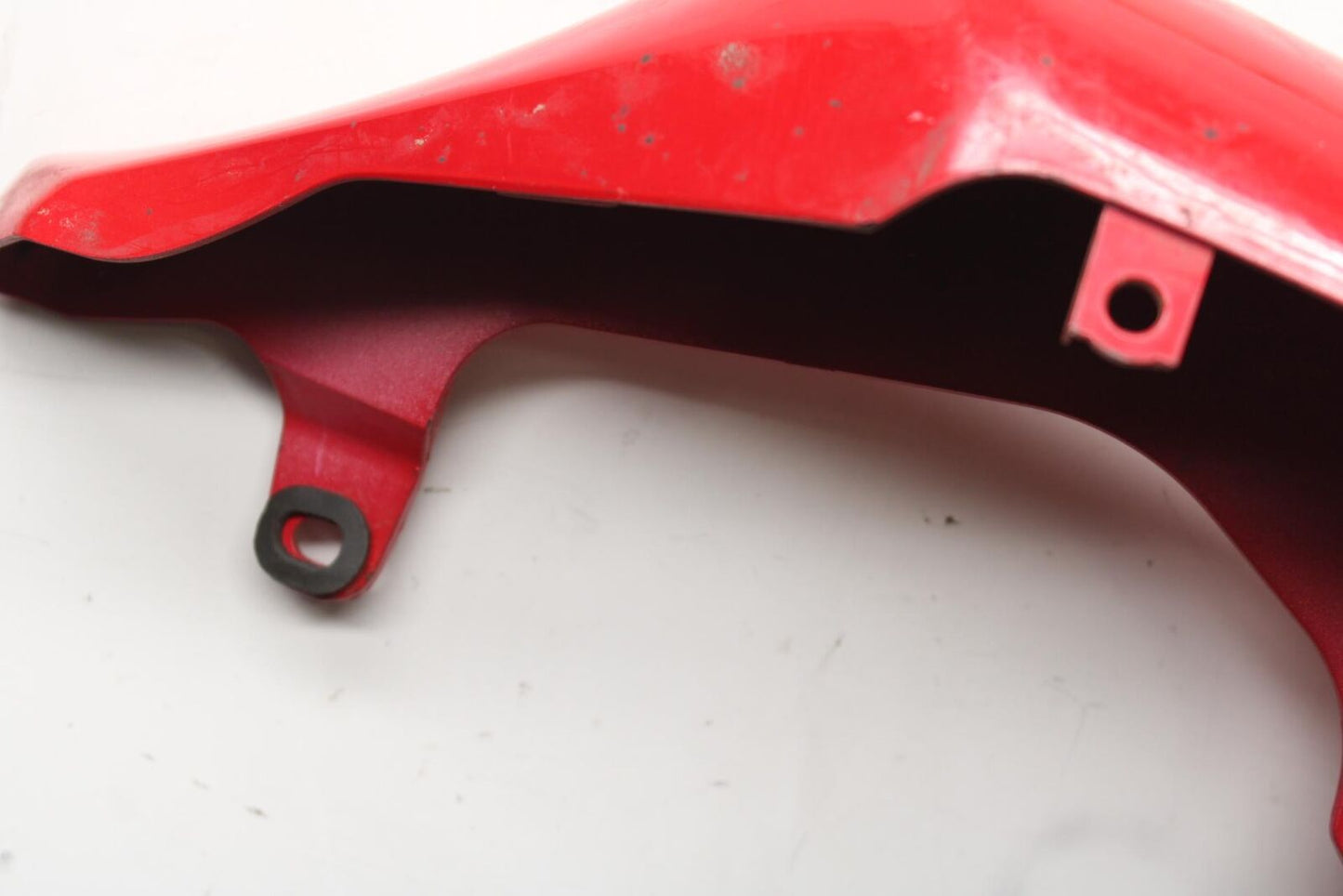 2004 Yamaha YZF R6 REAR BACK TAIL FAIRING COWL SHROUD 5SL-Y2171-80-P4 BB622