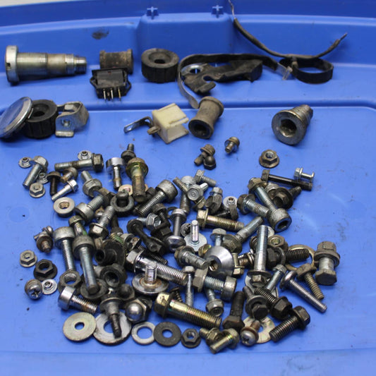 1985 Honda Shadow 500 VT500C MISCELLANEOUS BOLTS HARDWARE MOTOR SCREWS BB615