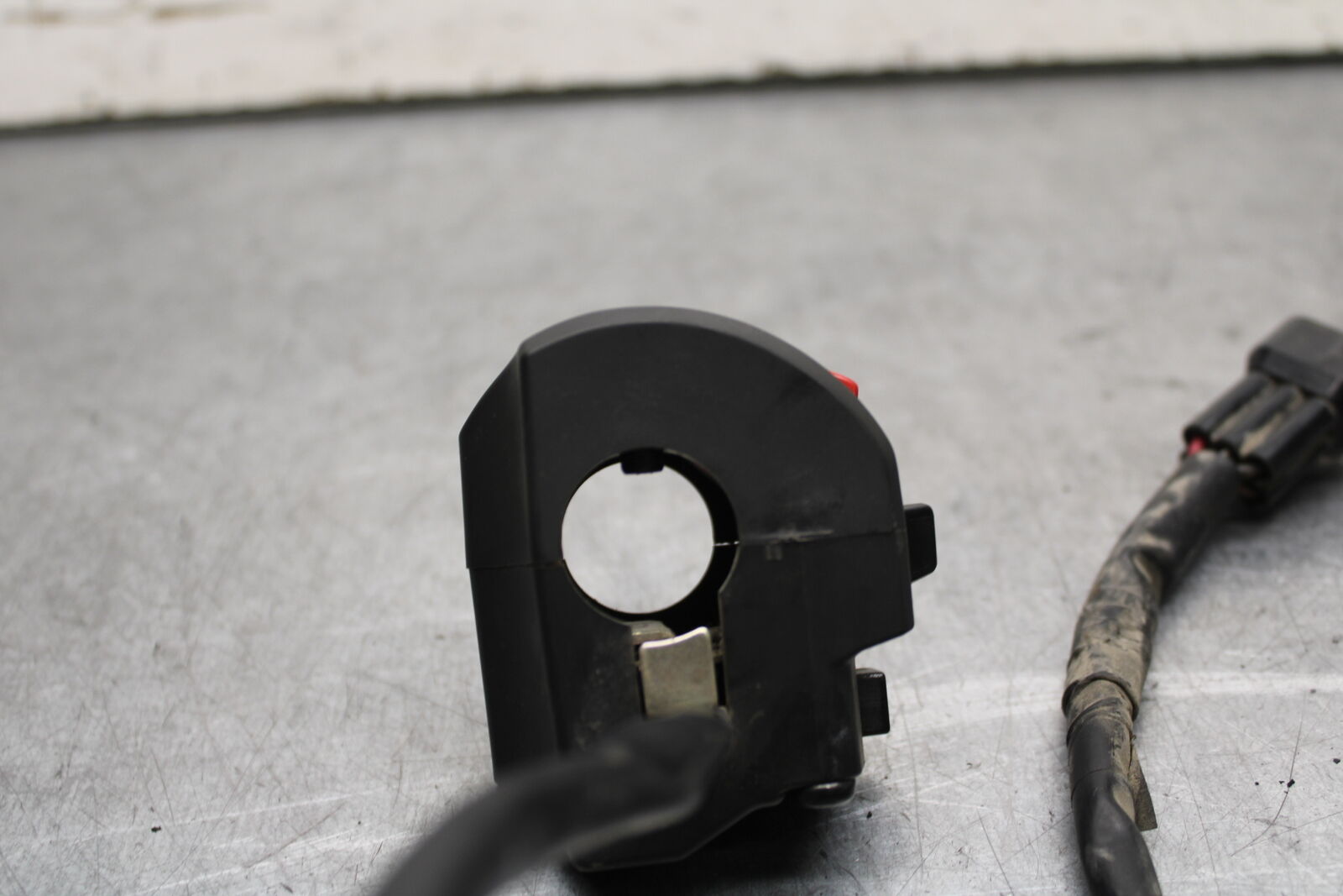 16 KAWASAKI NINJA ZX10R RIGHT HANDLE KILL OFF START SWITCH SWITCHES BB650