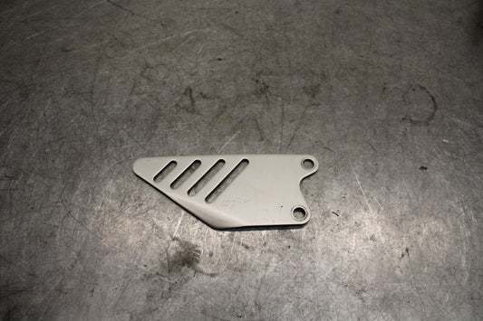 13-18 KAWASAKI NINJA ZX6R RIGHT REARSET REAR SET HEEL GUARD COVER  BB682