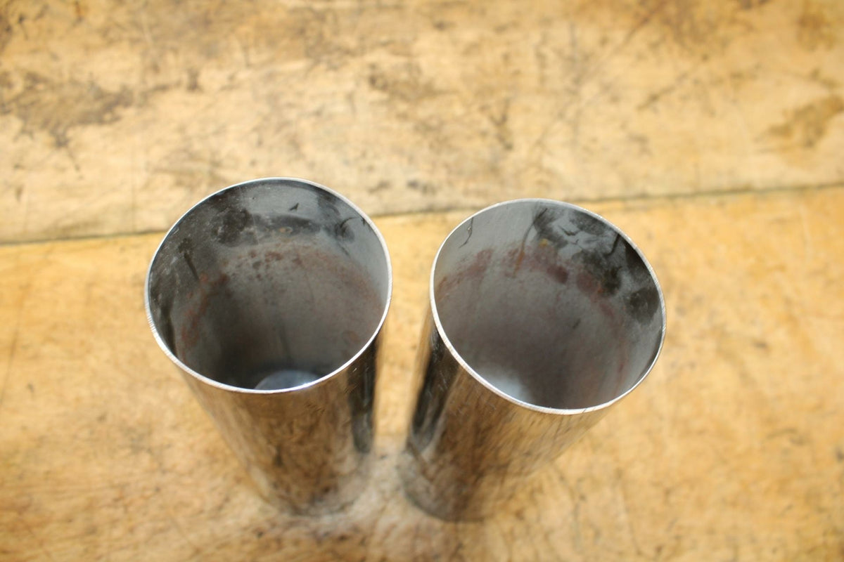 05-08 KAWASAKI VULCAN 1500 VN1500N CLASSIC FRONT FORK LOWER COVERS GUARDS BB343