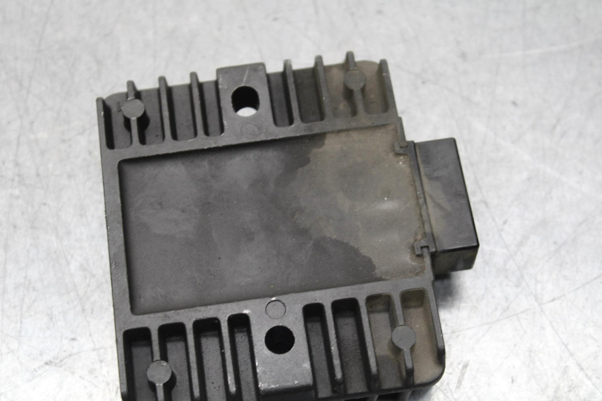 05 YAMAHA YZF R6S RECTIFIER VOLTAGE REGULATOR BB600