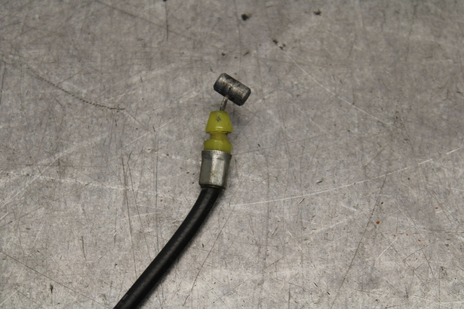 05-06 SUZUKI GSXR1000 REAR PASSENGER SEAT LATCH LOCK ASSEMBLY 45280-01A00 BB663