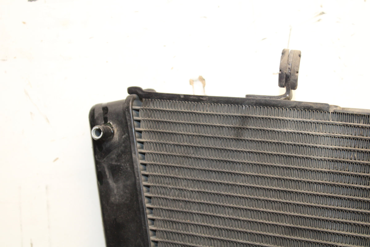 08-10 SUZUKI GSXR 600 ENGINE RADIATOR MOTOR COOLER COOLING RADIATER BB753