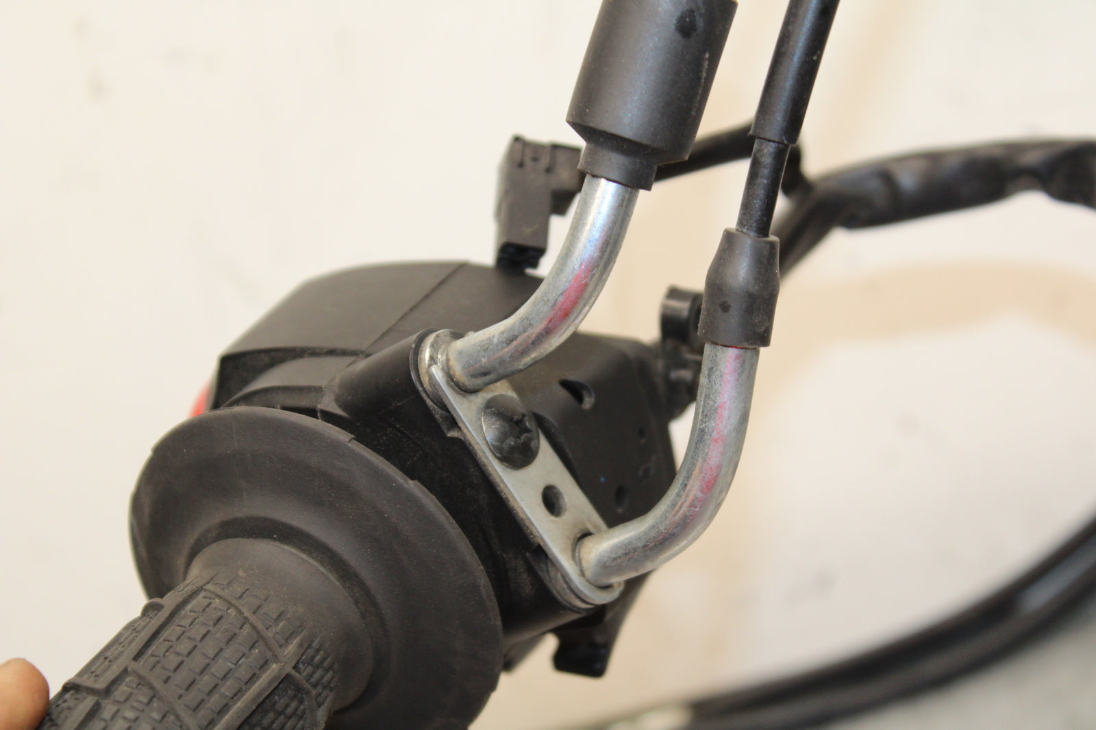 08-10 SUZUKI GSXR 600 RIGHT CLIP ON HANDLE KILL OFF START SWITCH SWITCHES BB753