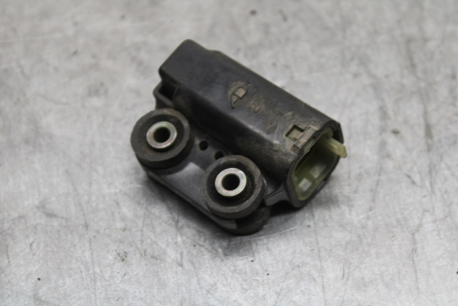 06 YAMAHA YZF R6 TIP OVER BANK ANGLE CRASH SENSOR SWITCH  5PS-82576-01-00 BB716