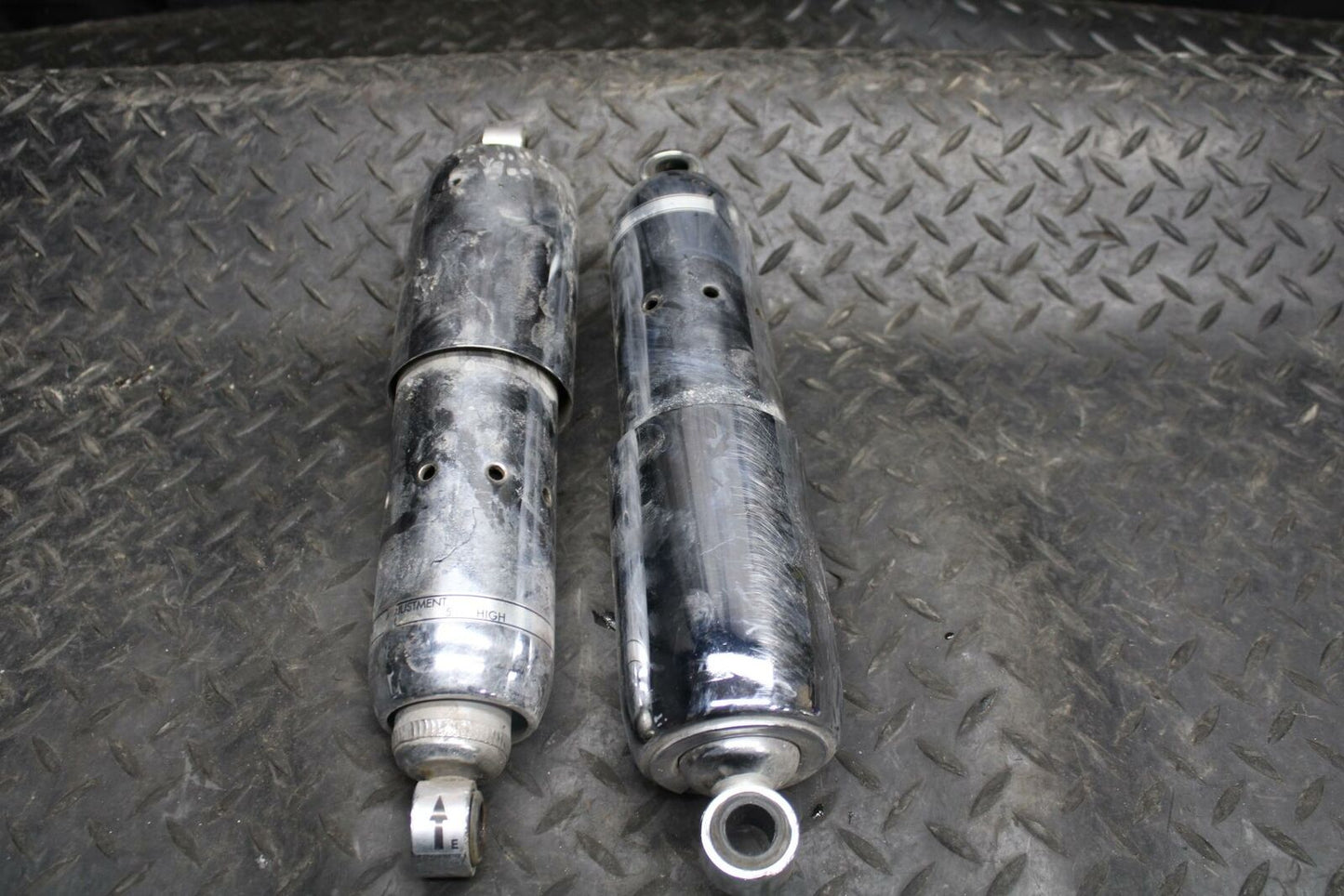 03-05 HONDA SHADOW CLASSIC 750 REAR BACK SHOCKS ABSORBER BB229