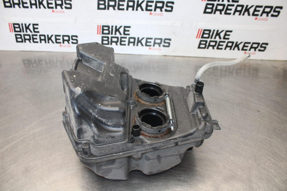 23 KAWASAKI NINJA 650 EX650 AIRBOX AIR INTAKE FILTER BOX BB920