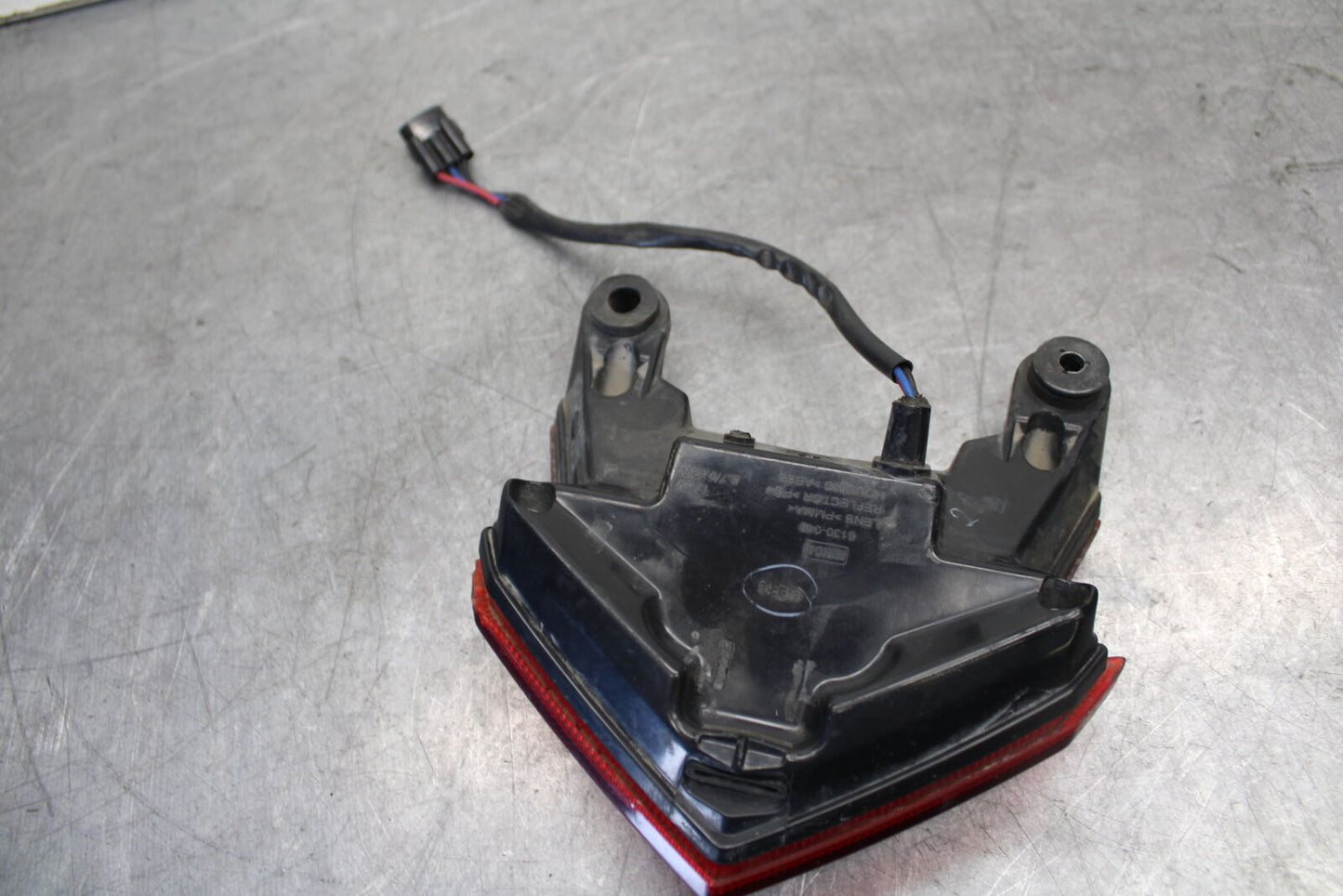 13-18 KAWASAKI NINJA ZX6R REAR TAIL TAILLIGHT BACK BRAKE LIGHT BB682