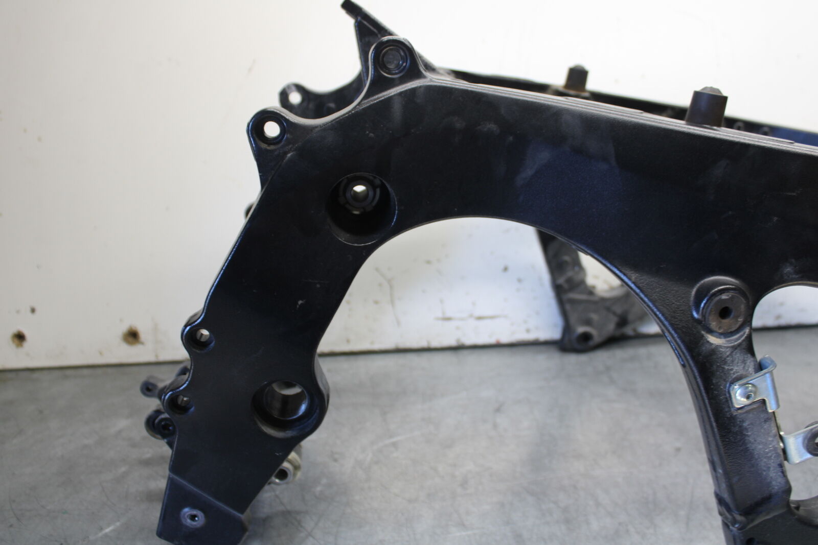 11-23 SUZUKI GSXR 750 FRAME CHASSIS BB630