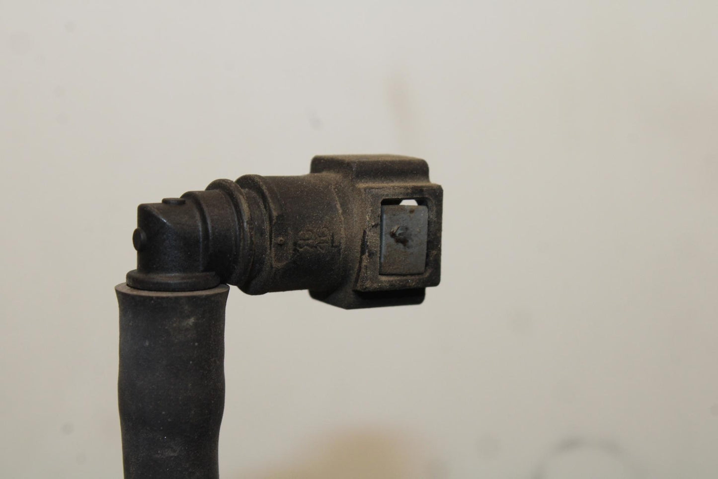 03-08 KAWASAKI VULCAN 1600 FUEL HOSE BB616