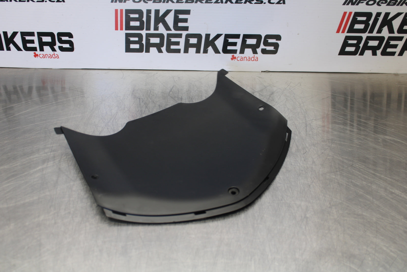 23-24 KAWASAKI NINJA ZX14R LOWER FRONT UPPER INNER HEADLIGHT COWL FAIRING  BB169