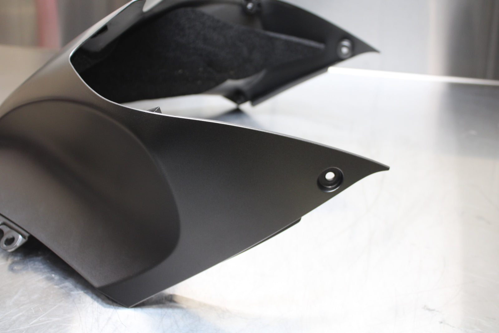 23-24 KAWASAKI NINJA ZX14R NEW!!! FRONT GAS TANK FAIRING COWL COVER TRIM BB141